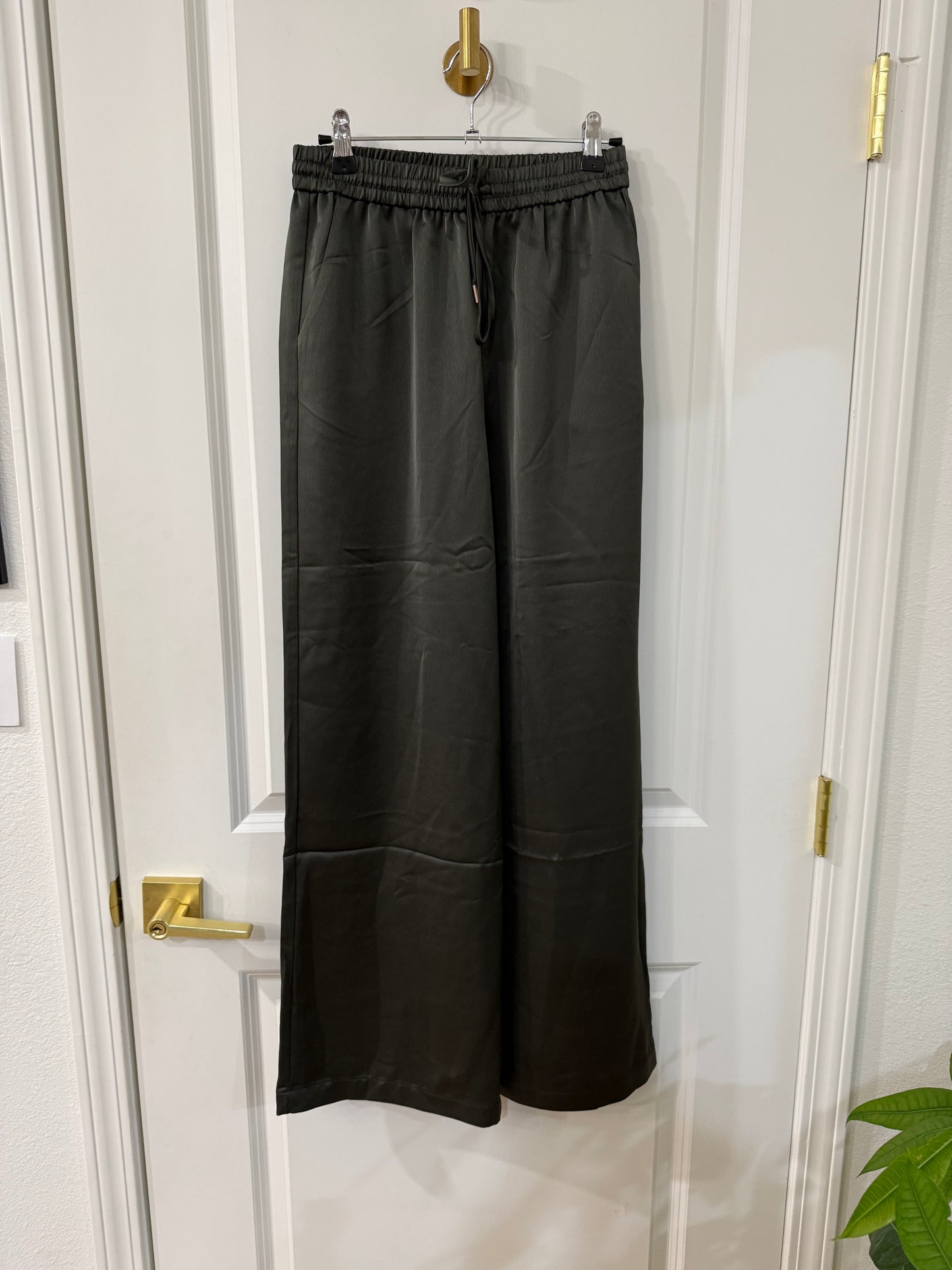 Mira Satin Pant - Olive