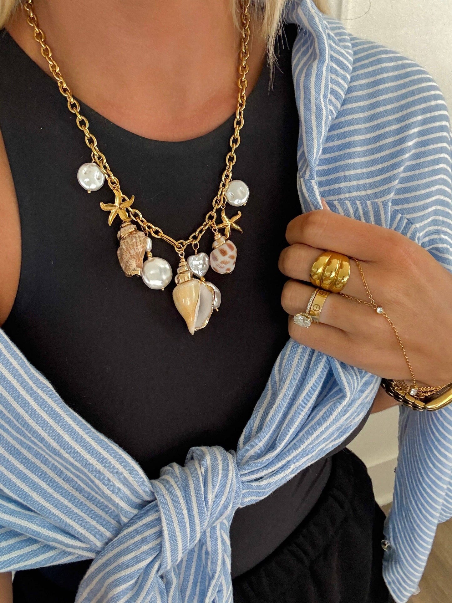 SHELL CHARM NECKLACE