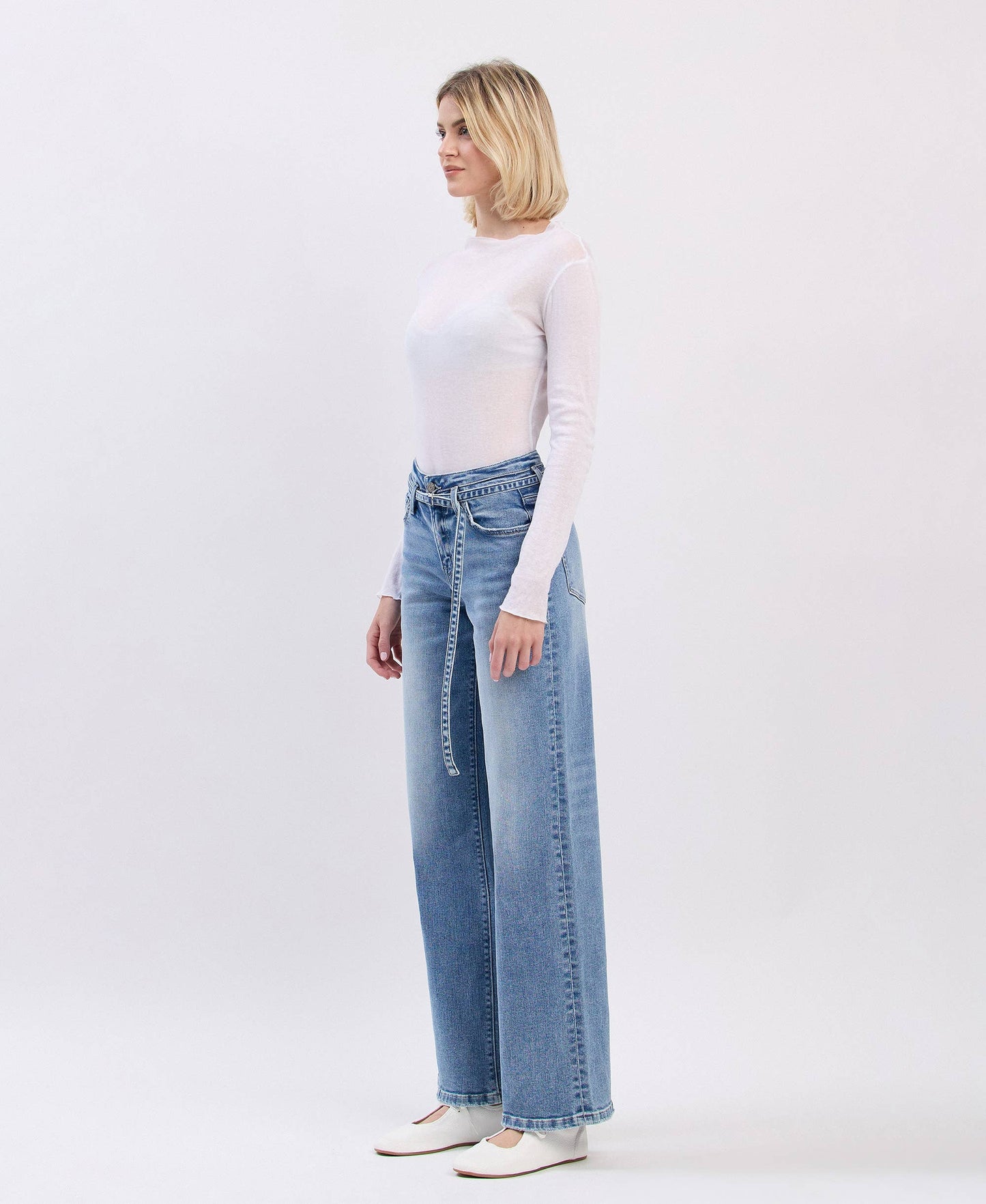HIGH RISE SELF BELT WIDE JEANS Lucid
