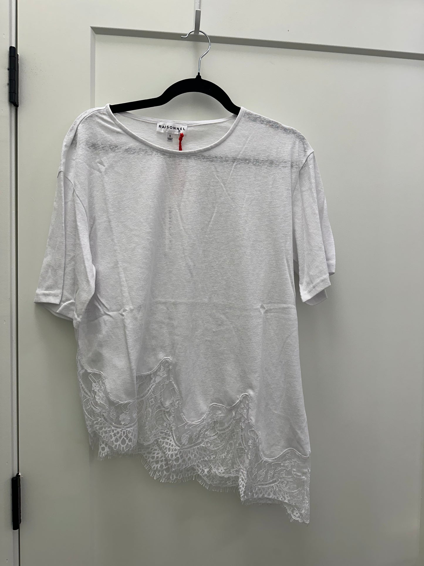 Slub lace hem tee