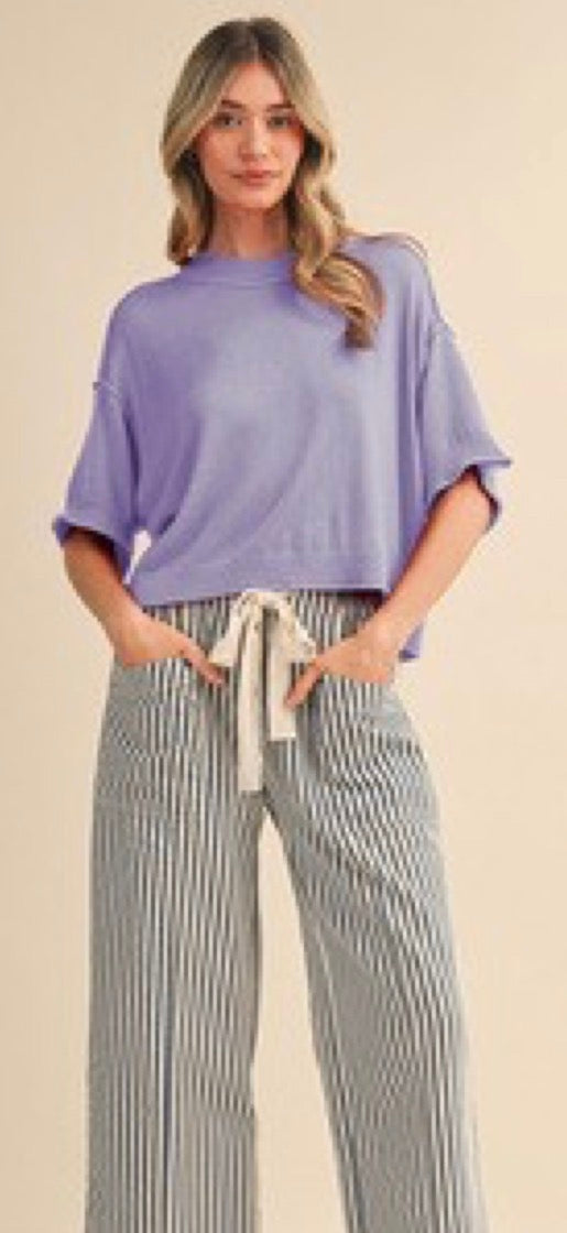LIGHTWEIGHT KNIT MOCK NECK SHORT SLEEVE SWEATER lavender