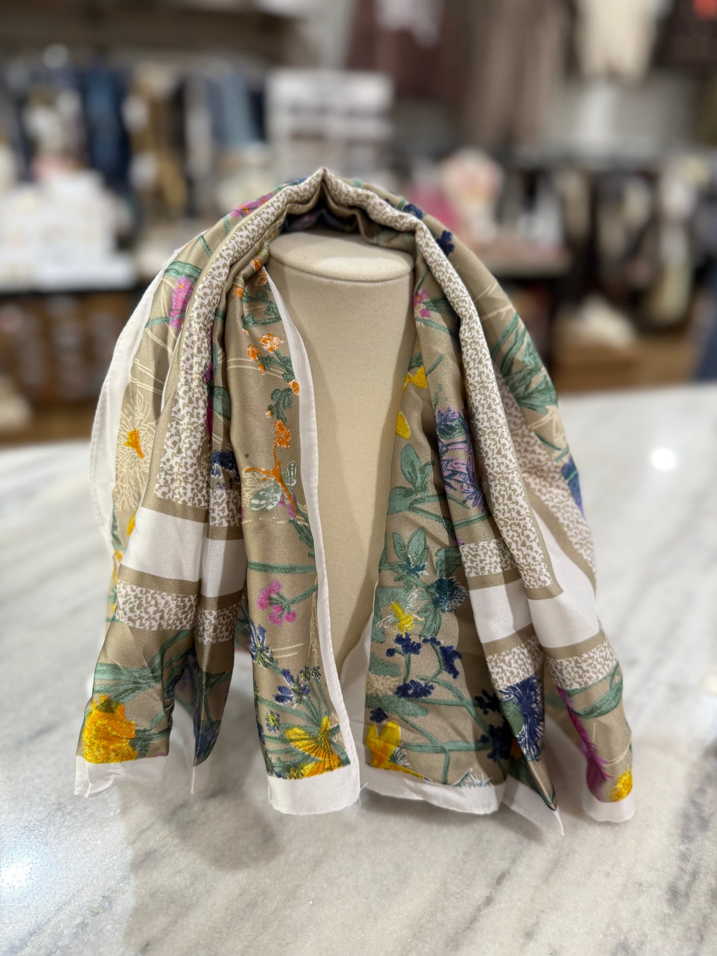 Neck scarf