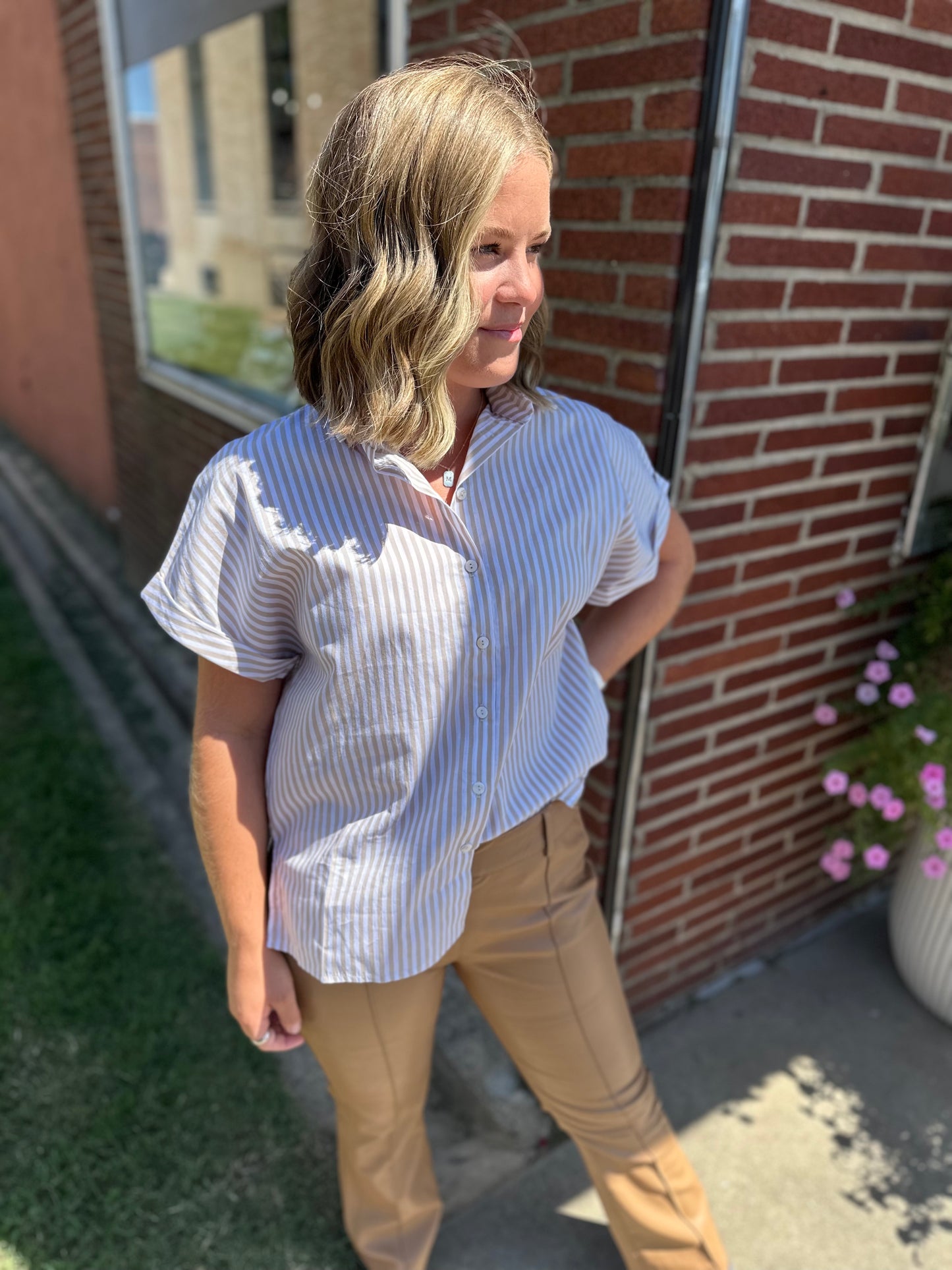 faux leather pintucked pants