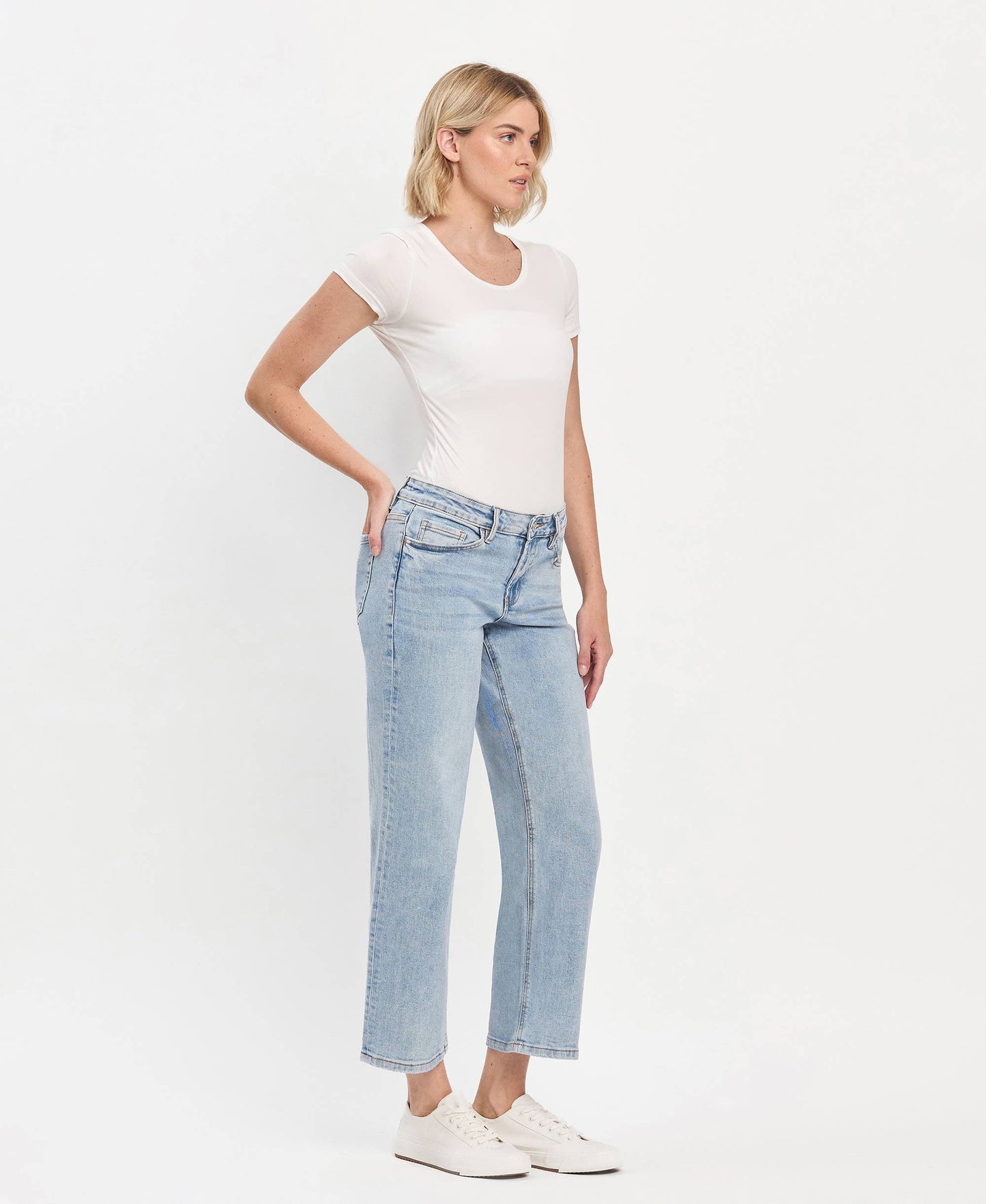 MID RISE DAD JEANS