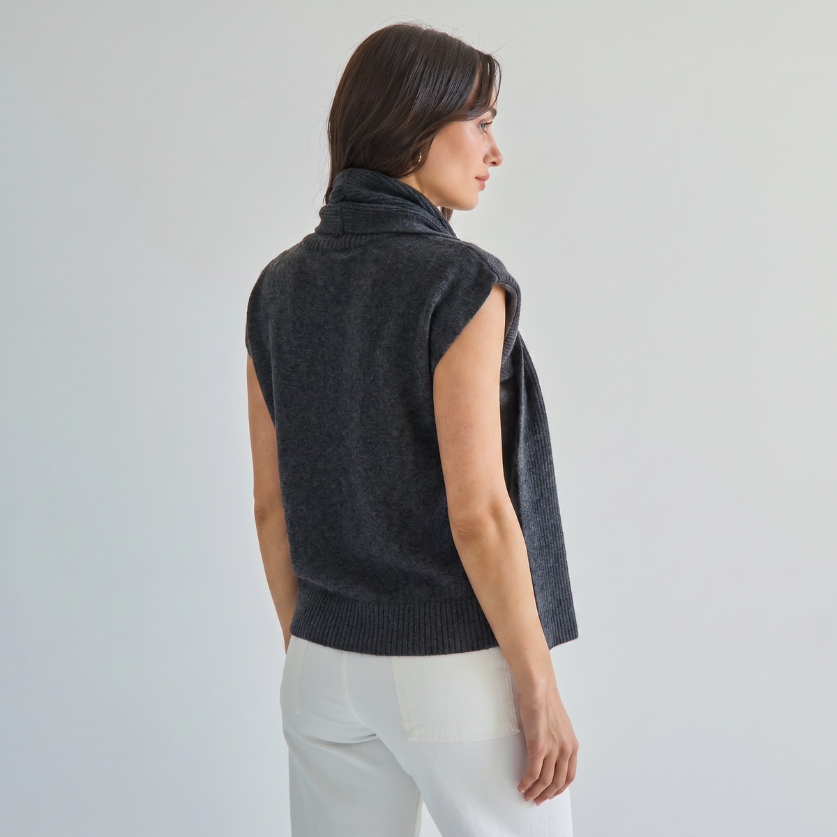 AT3382 Scarf sweater