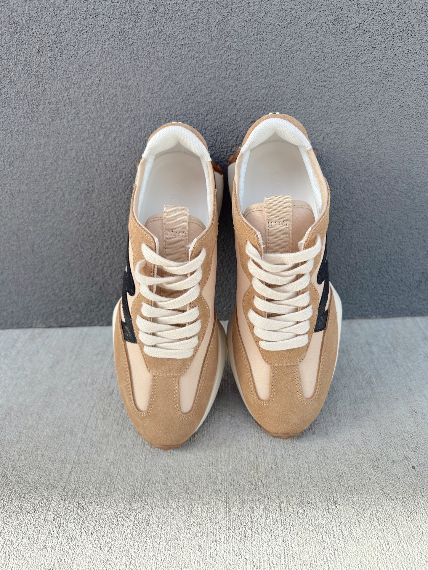 Campo Sneaker- tan/blk Steve Madden