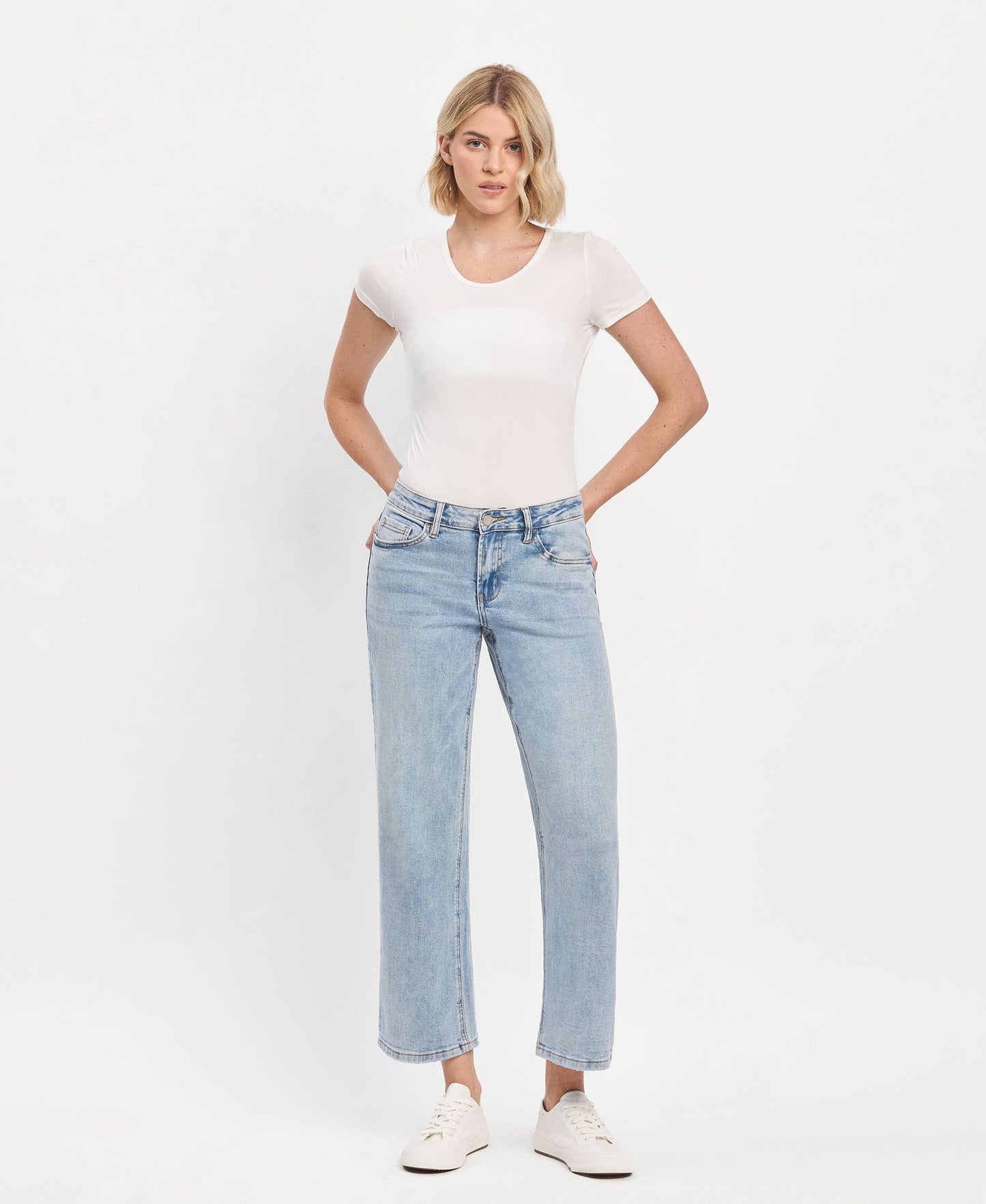 MID RISE DAD JEANS