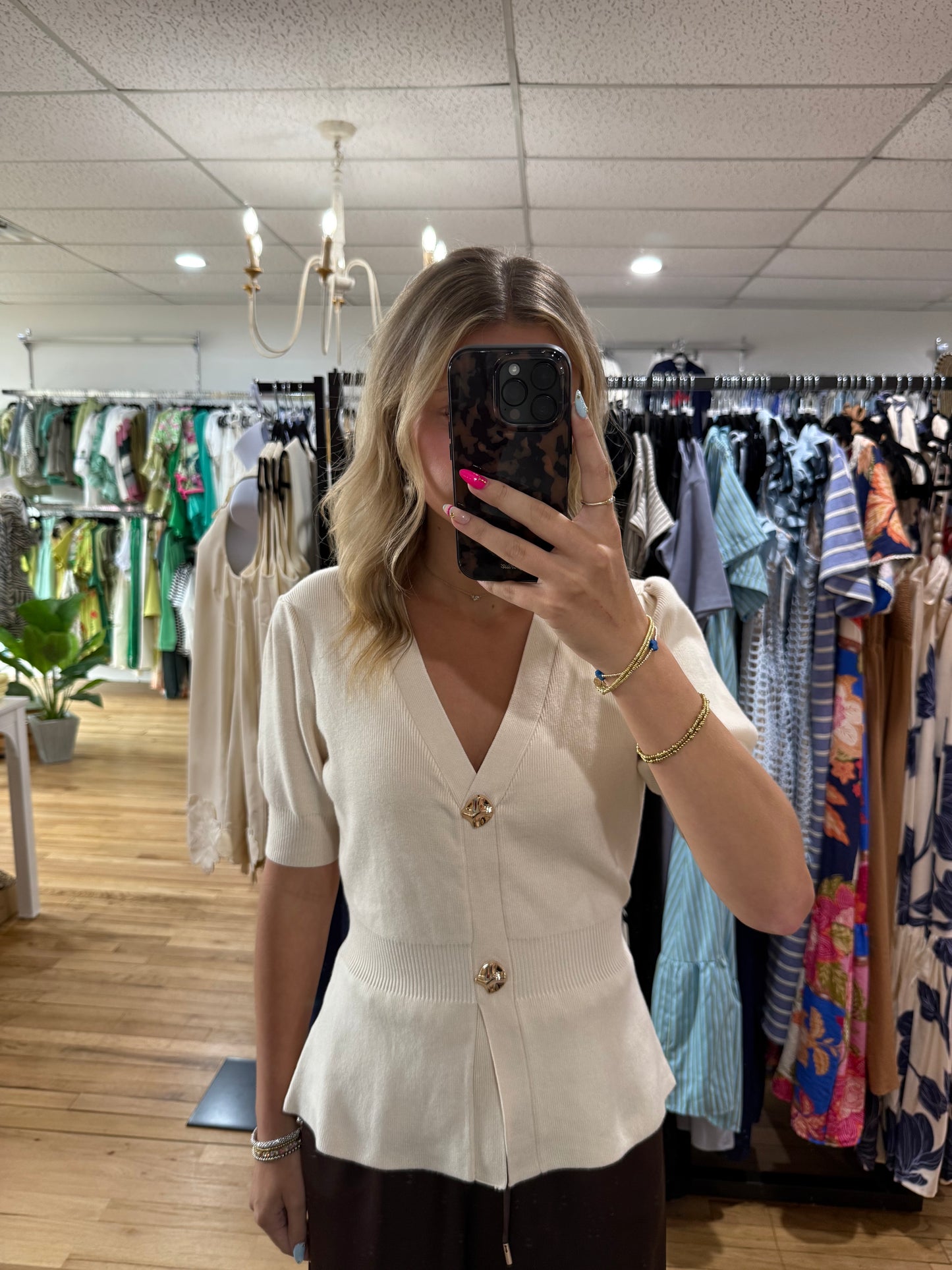 Ivory short sleeve Cardi top