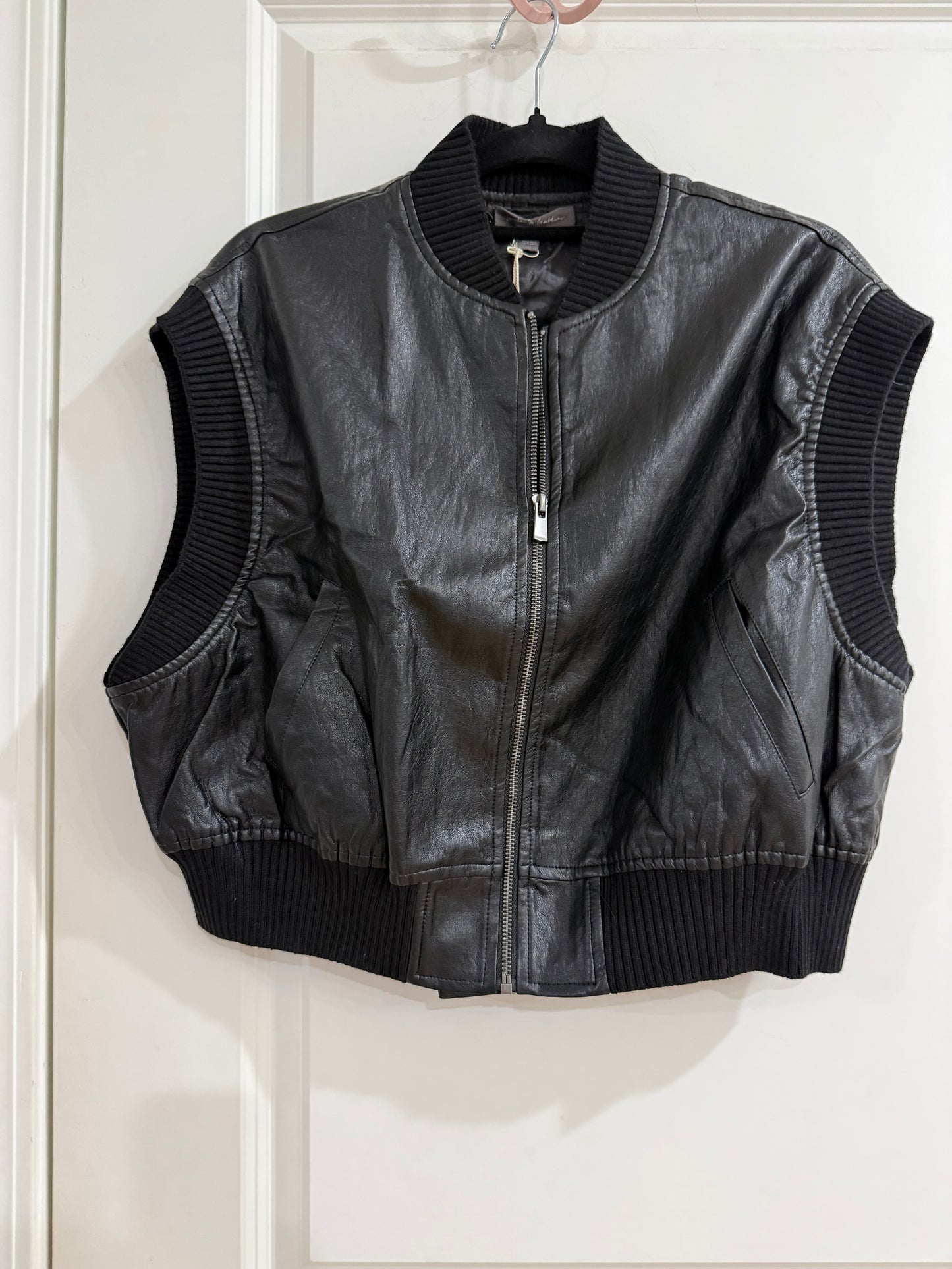 LEATHER KNIT RIB ZIPPER VEST black