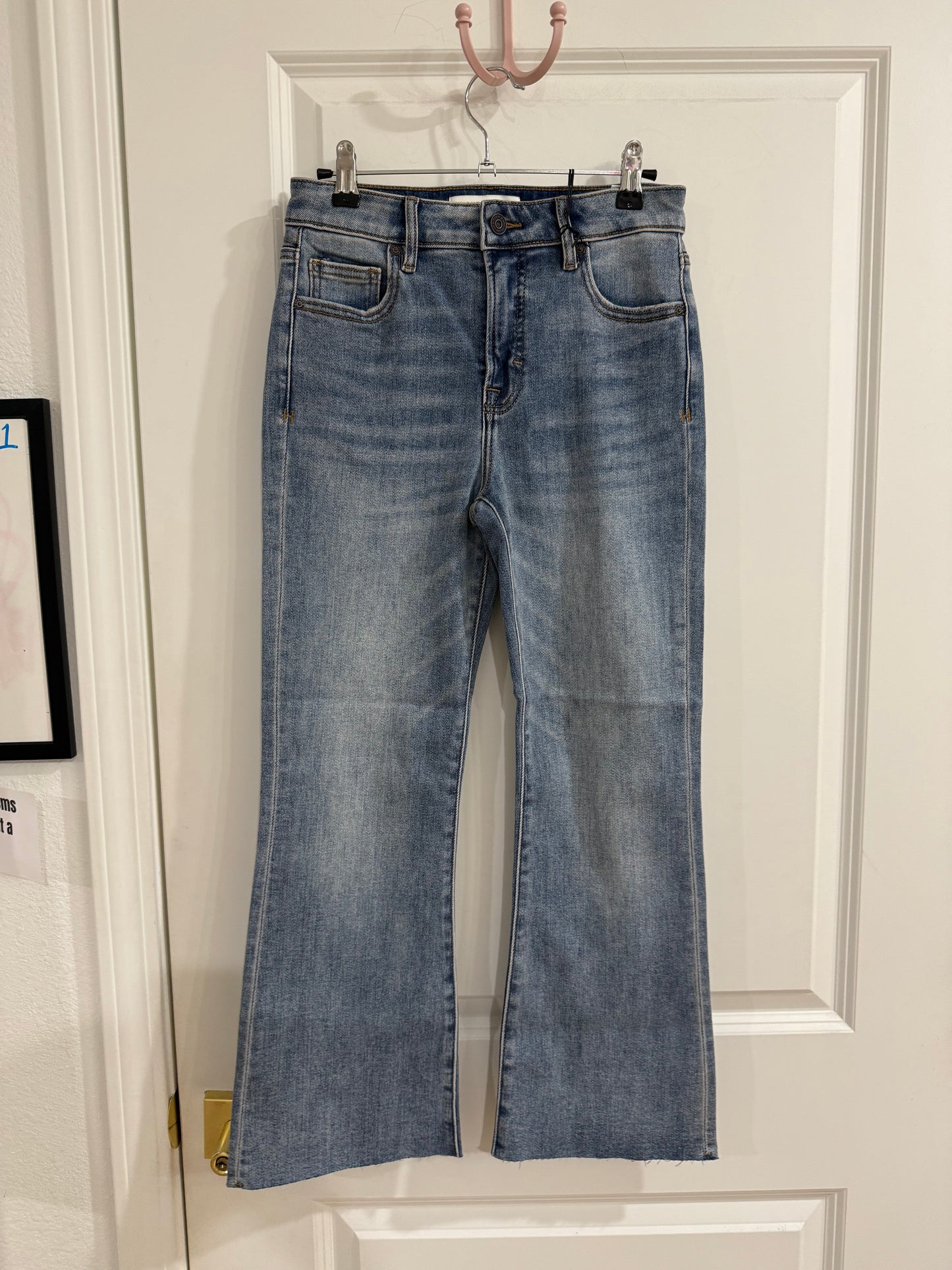 Medium Light Cropped Stretch (Ryan) - Hidden