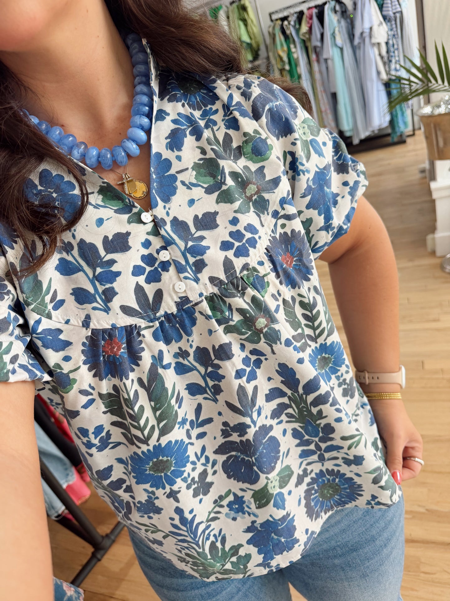 Quarter button floral top