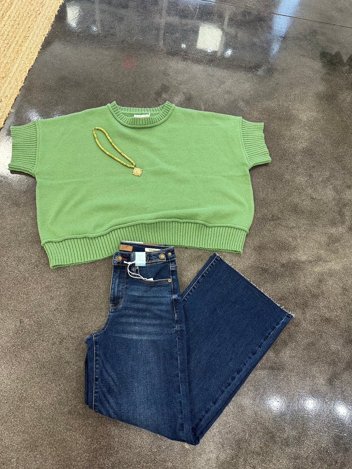 MOSS CREW NECK SWEATER