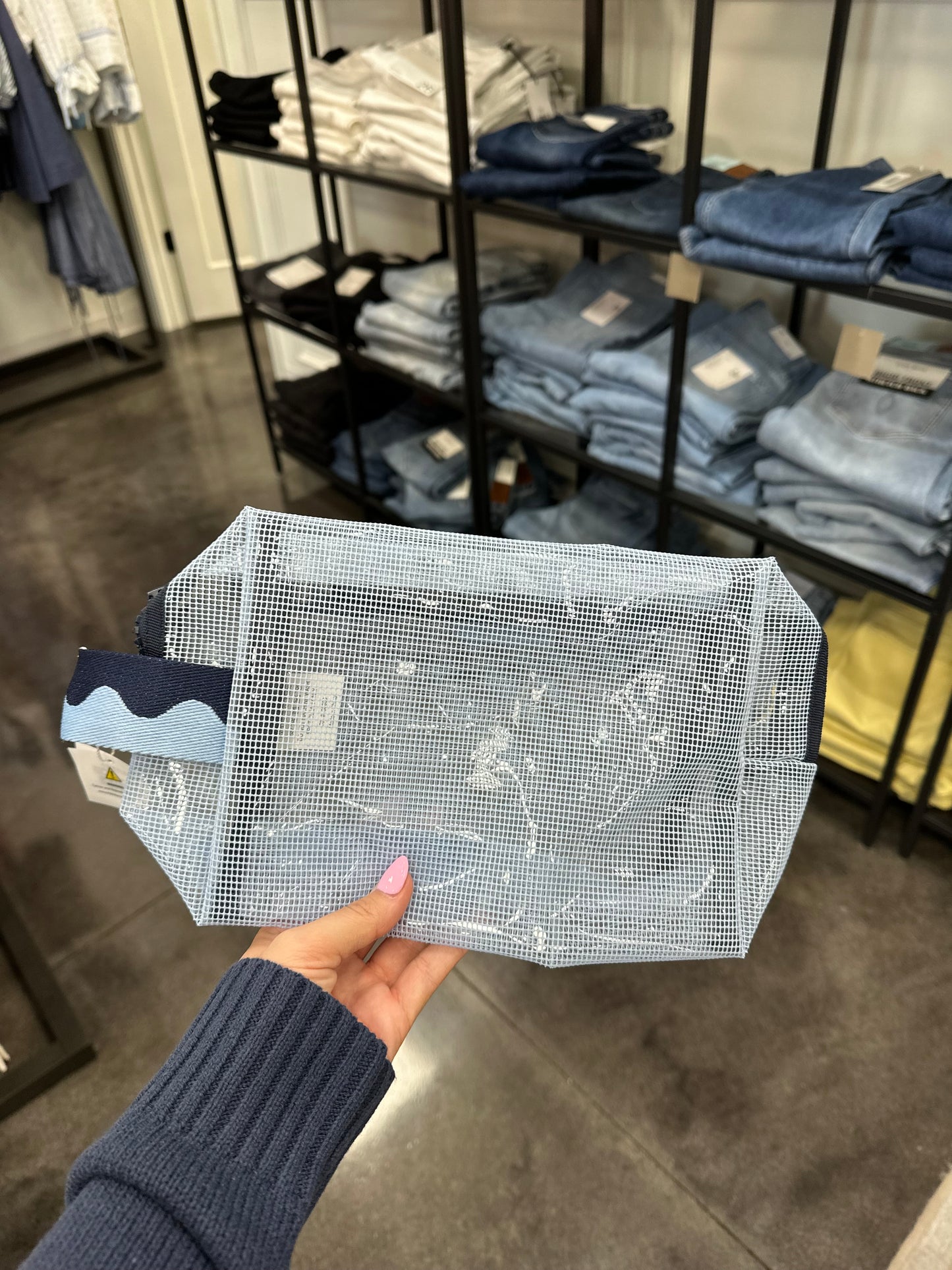 CAMDEN MESH ZIP POUCH, BLUE