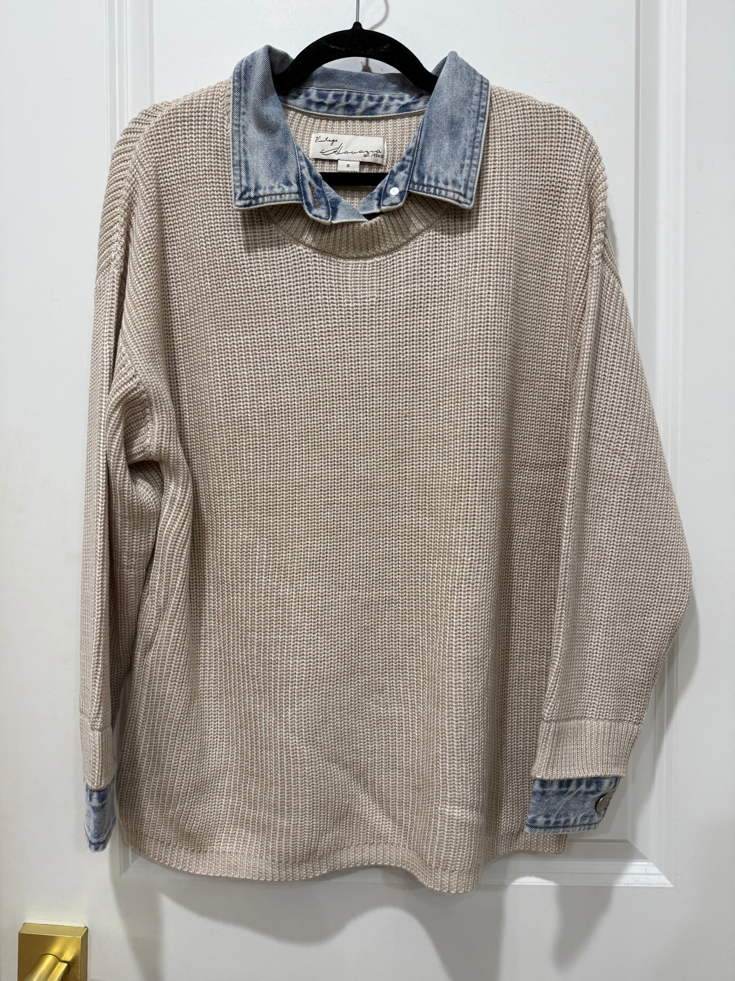 LIGHT TAUPE SWEATER W/ DENIM COLLAR CUFF