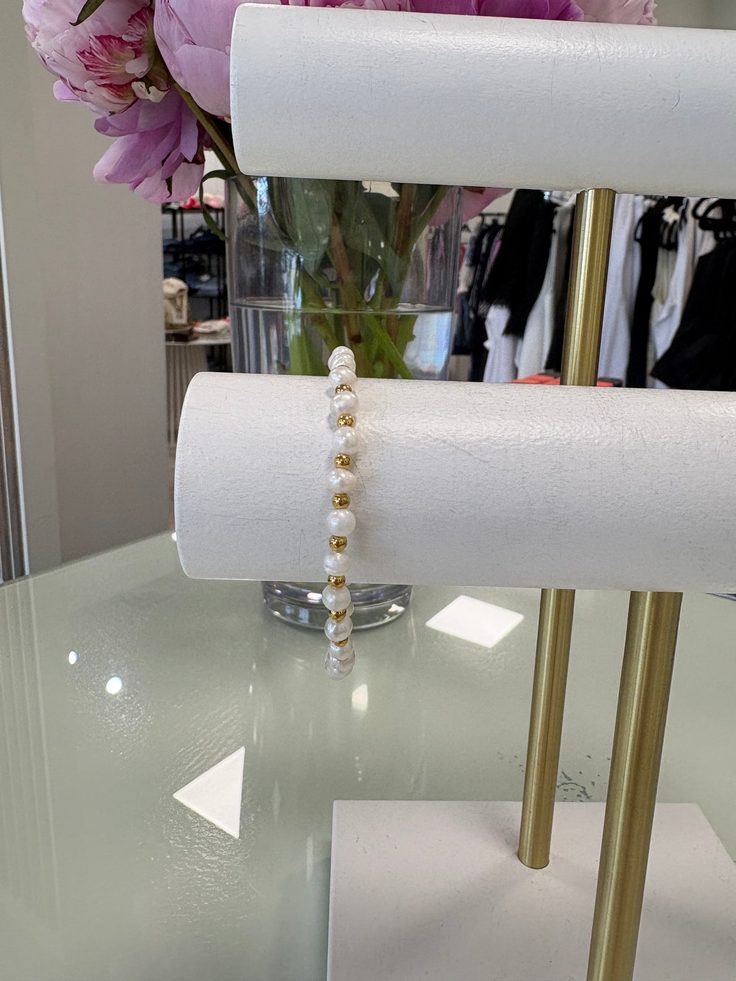 Pearl Stretch Bracelet