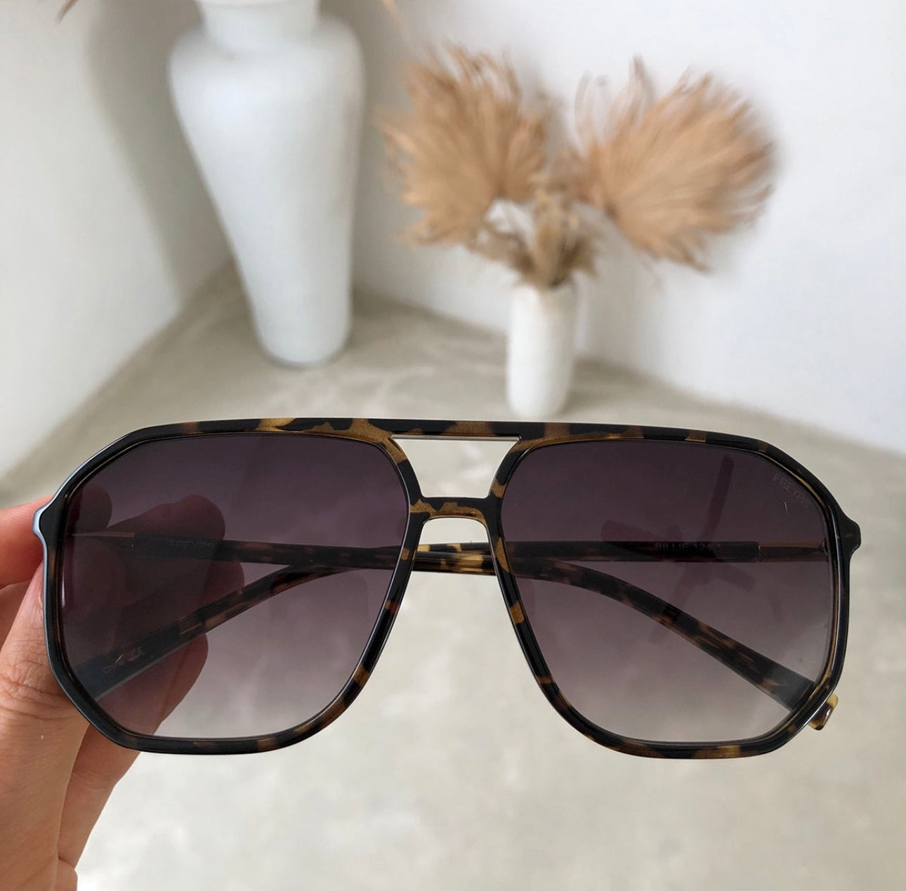 Billie Unisex Aviator Sunglasses Tortoise