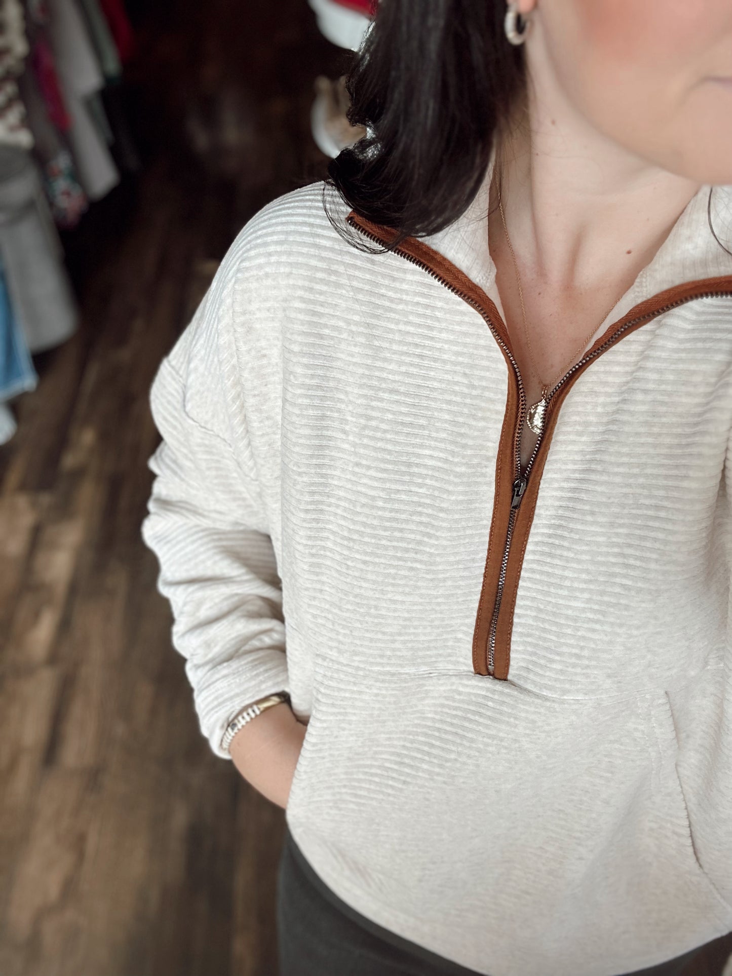 Beezie Pullover