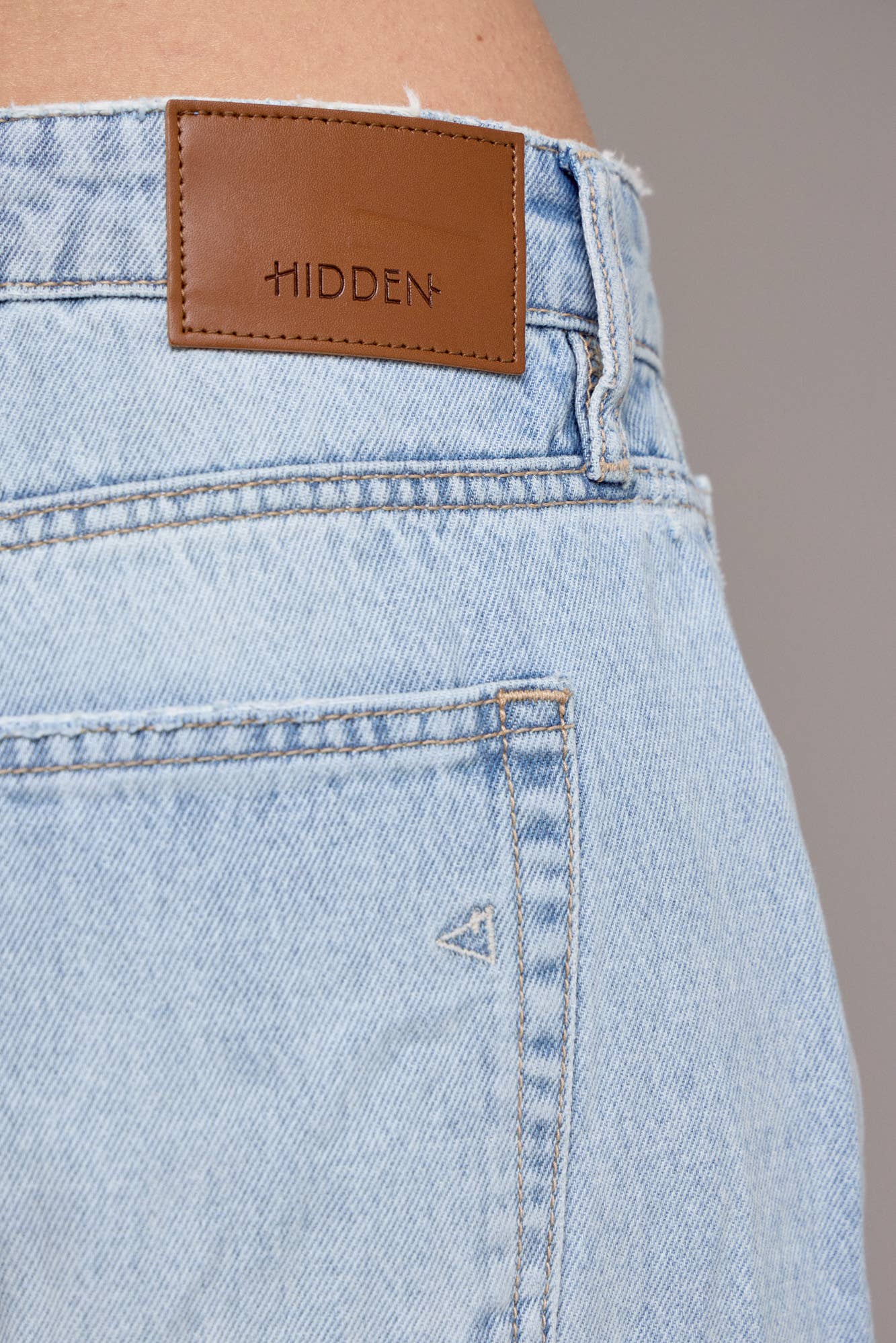 Light Wash 25" Inseam Crop Barrel Fit