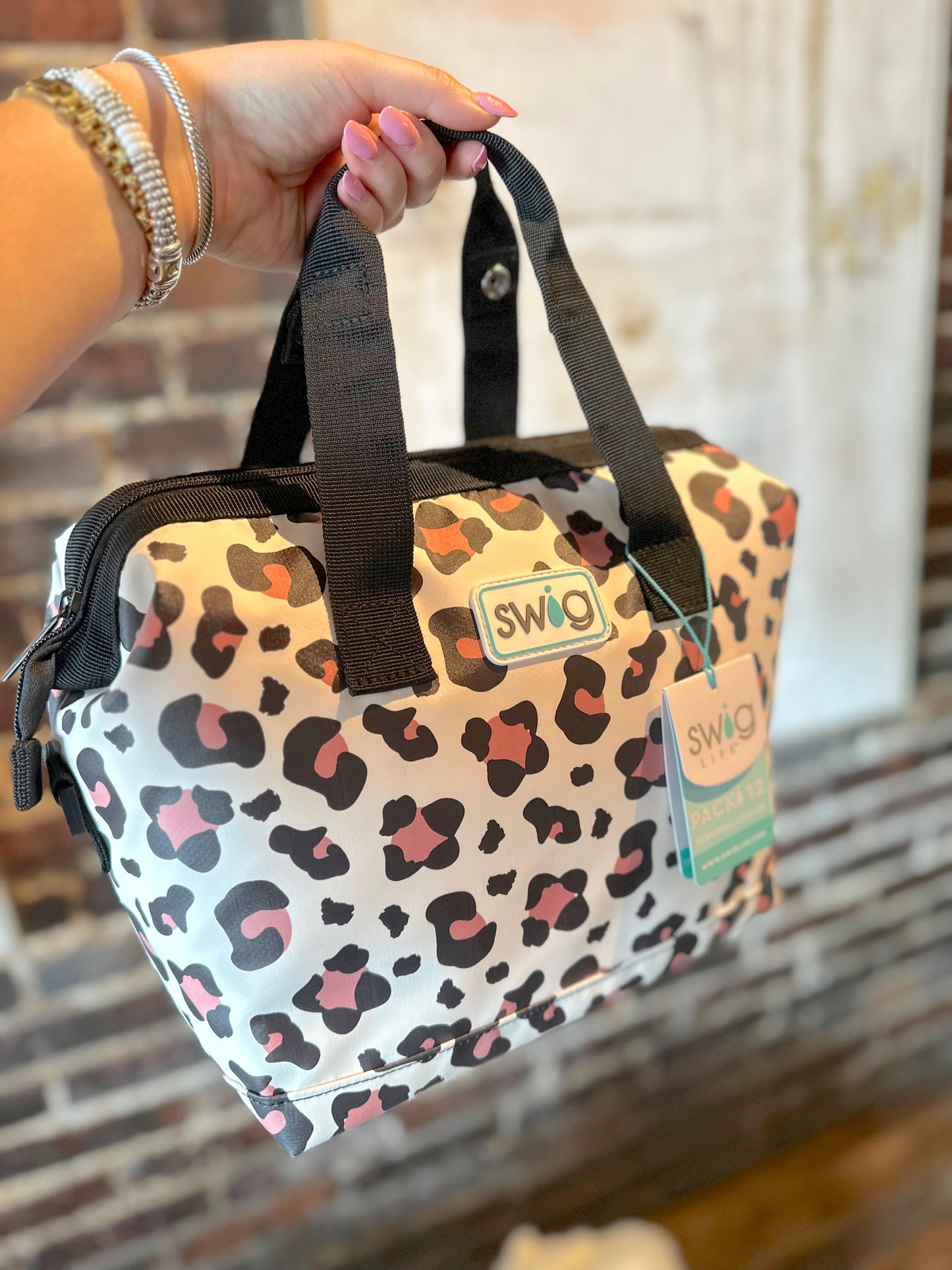 Swig Luxy Leopard cooler