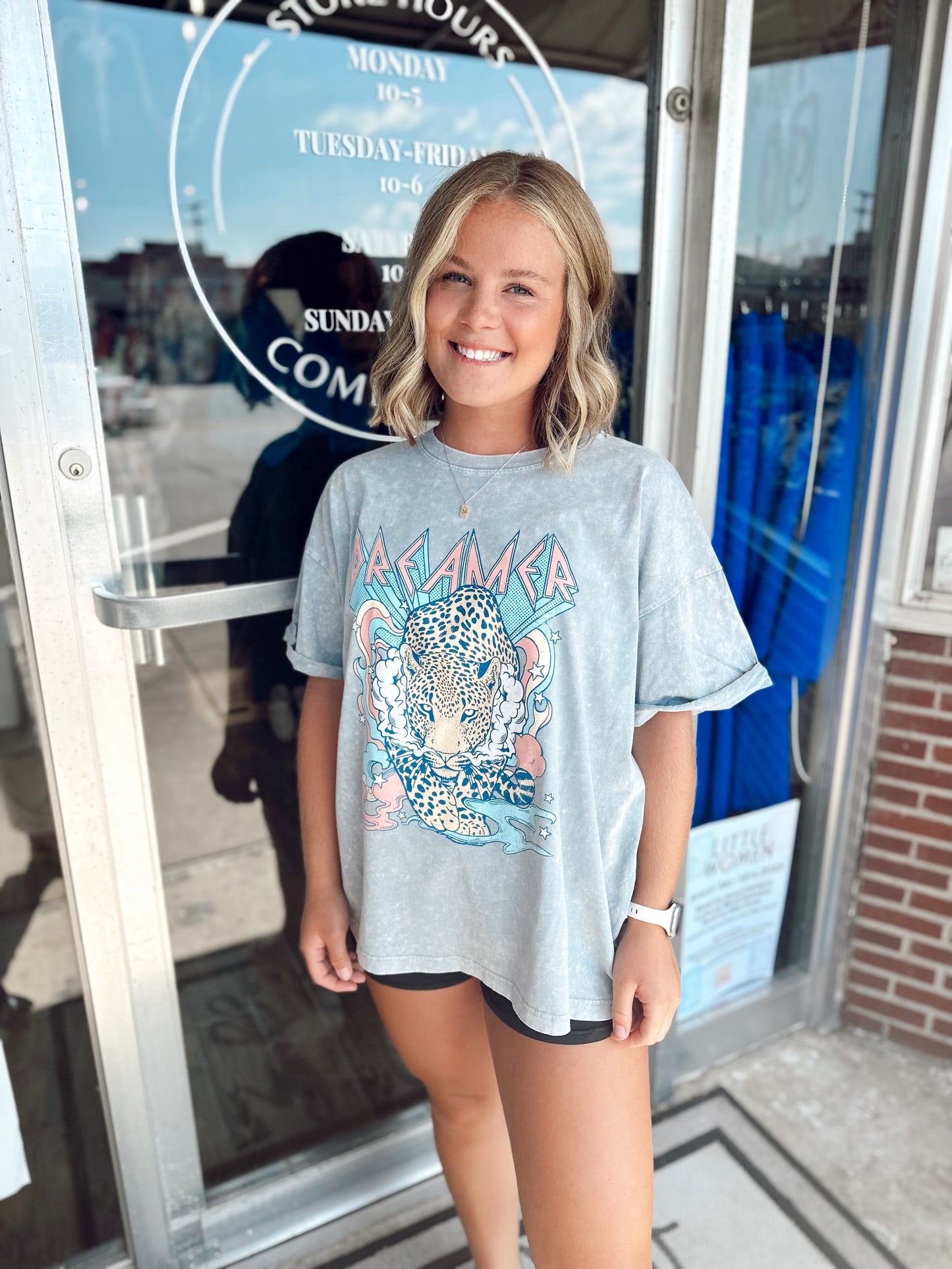 Dreamer leopard graphic tee