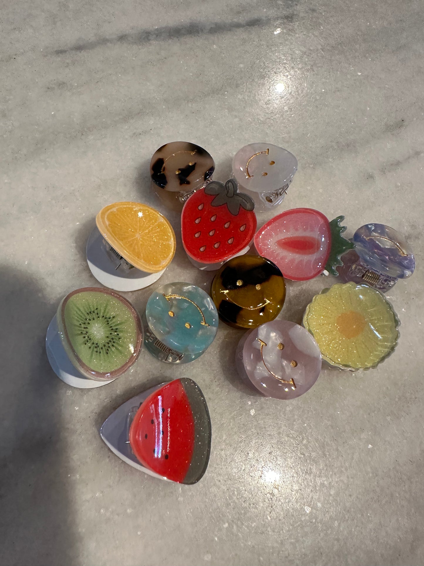 Mini fruit/smiley clips
