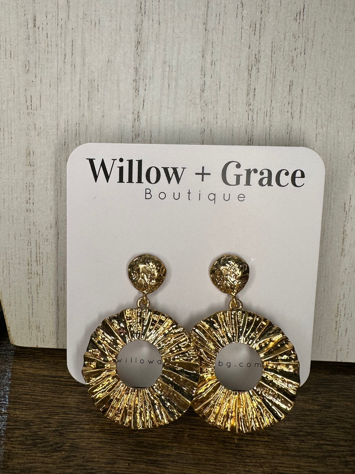 Worn circle earring