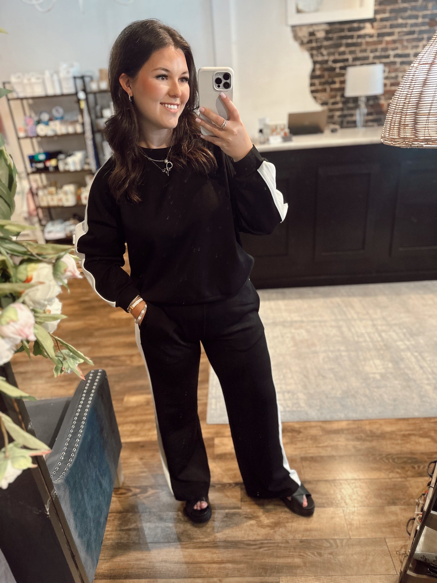 Side Stripe Wide leg pants
