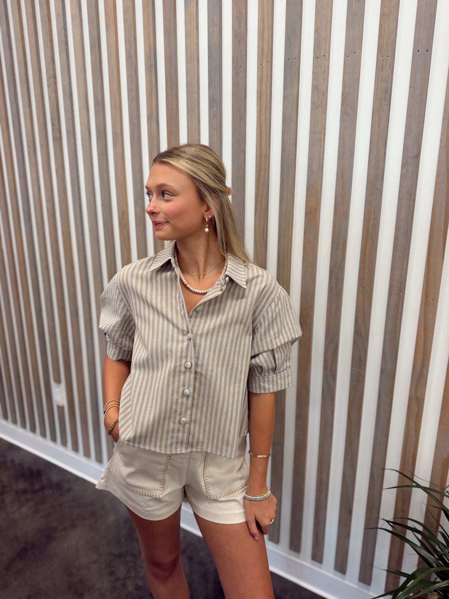 STRIPE LINEN BUTTON PUFF SLV TOP - Karlie