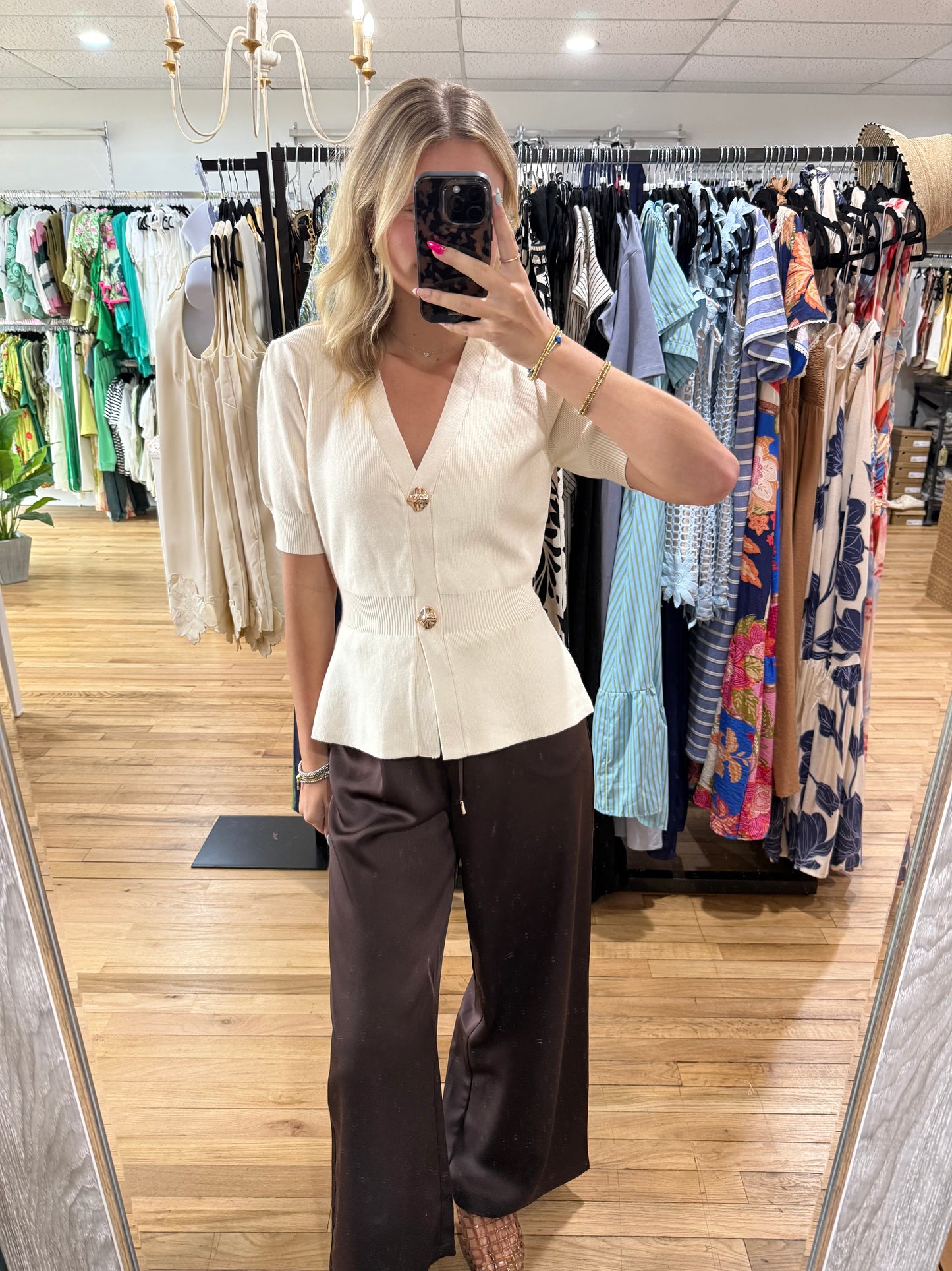 Ivory short sleeve Cardi top