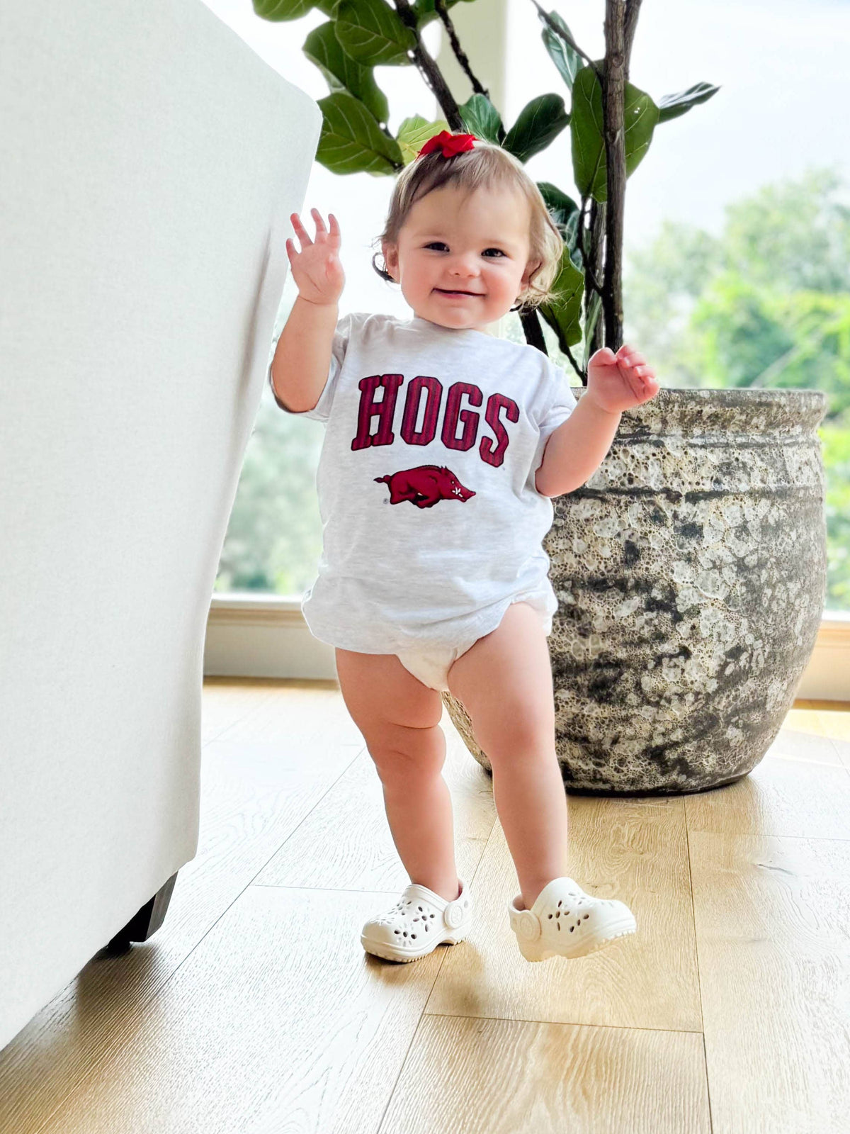 ARKANSAS HOGS STRIPED TEE (BABY)