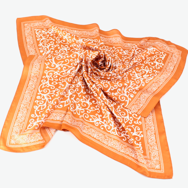 S25189 Lightweight Square Scarf
