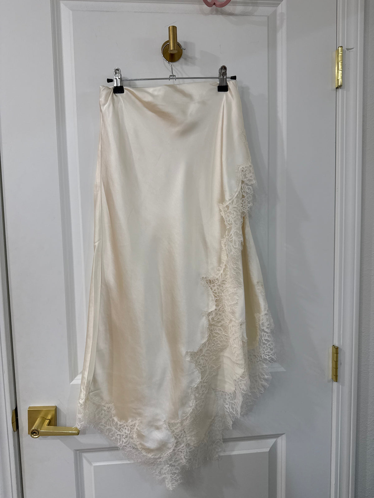 asymmetrical satin lace trim skirt (3 colors)