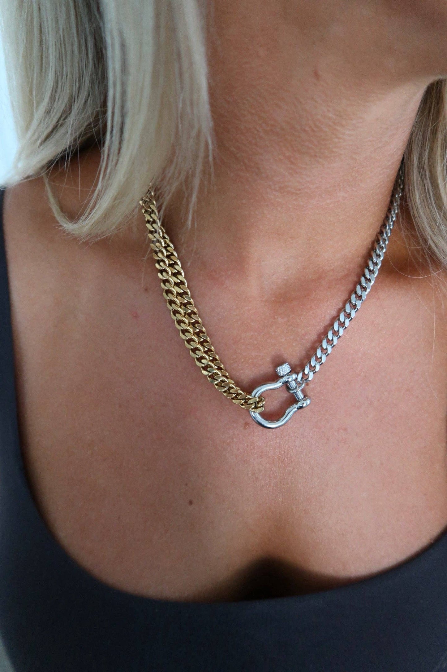 MABLE NECKLACE