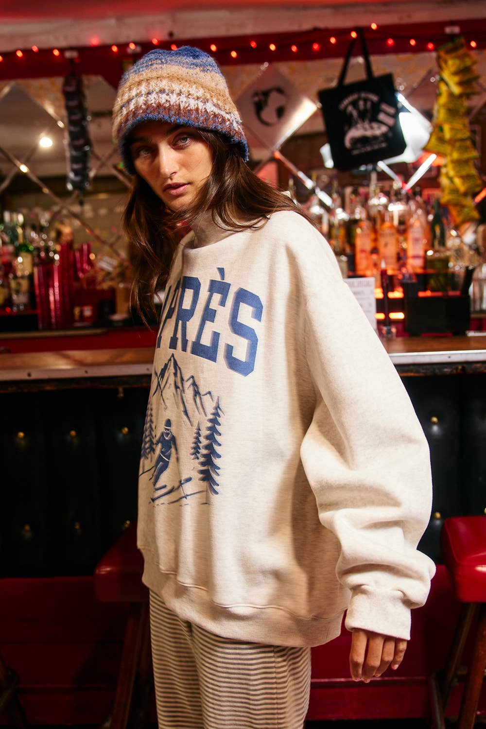 APRES | 'APRES/SKI' Reversible Mock-Neck Sweatshirt