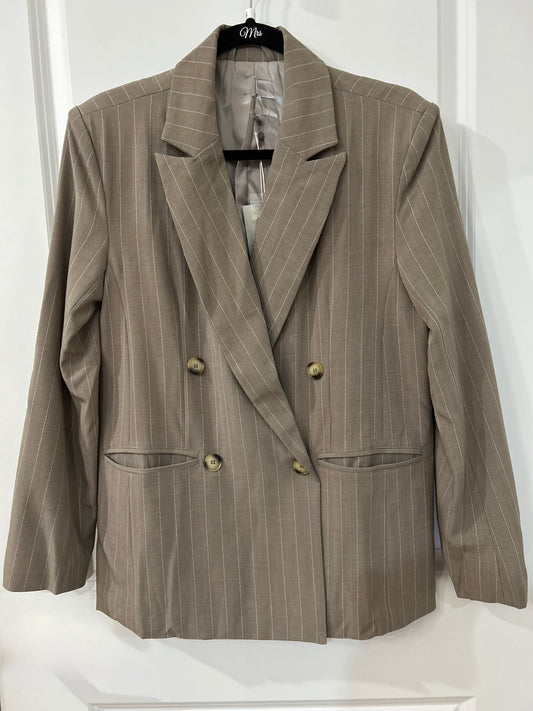 mocha mousse blazer
