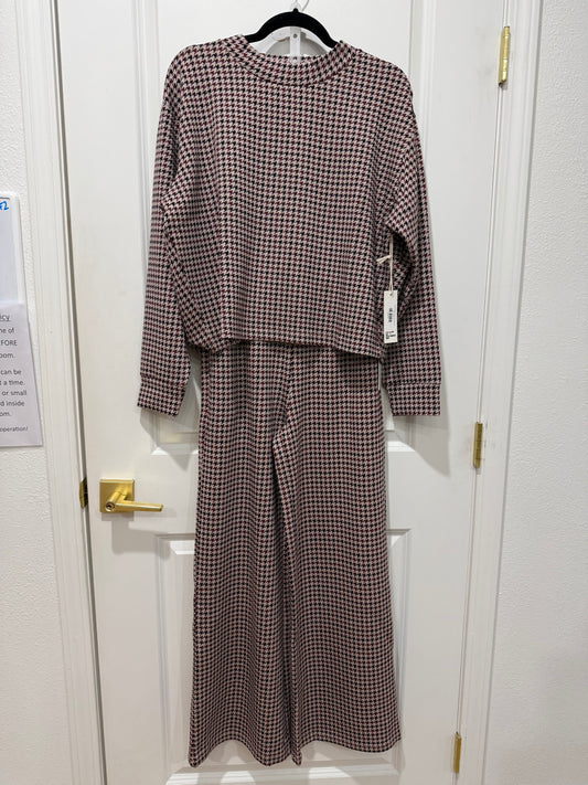 Houndstooth mock neck pant set