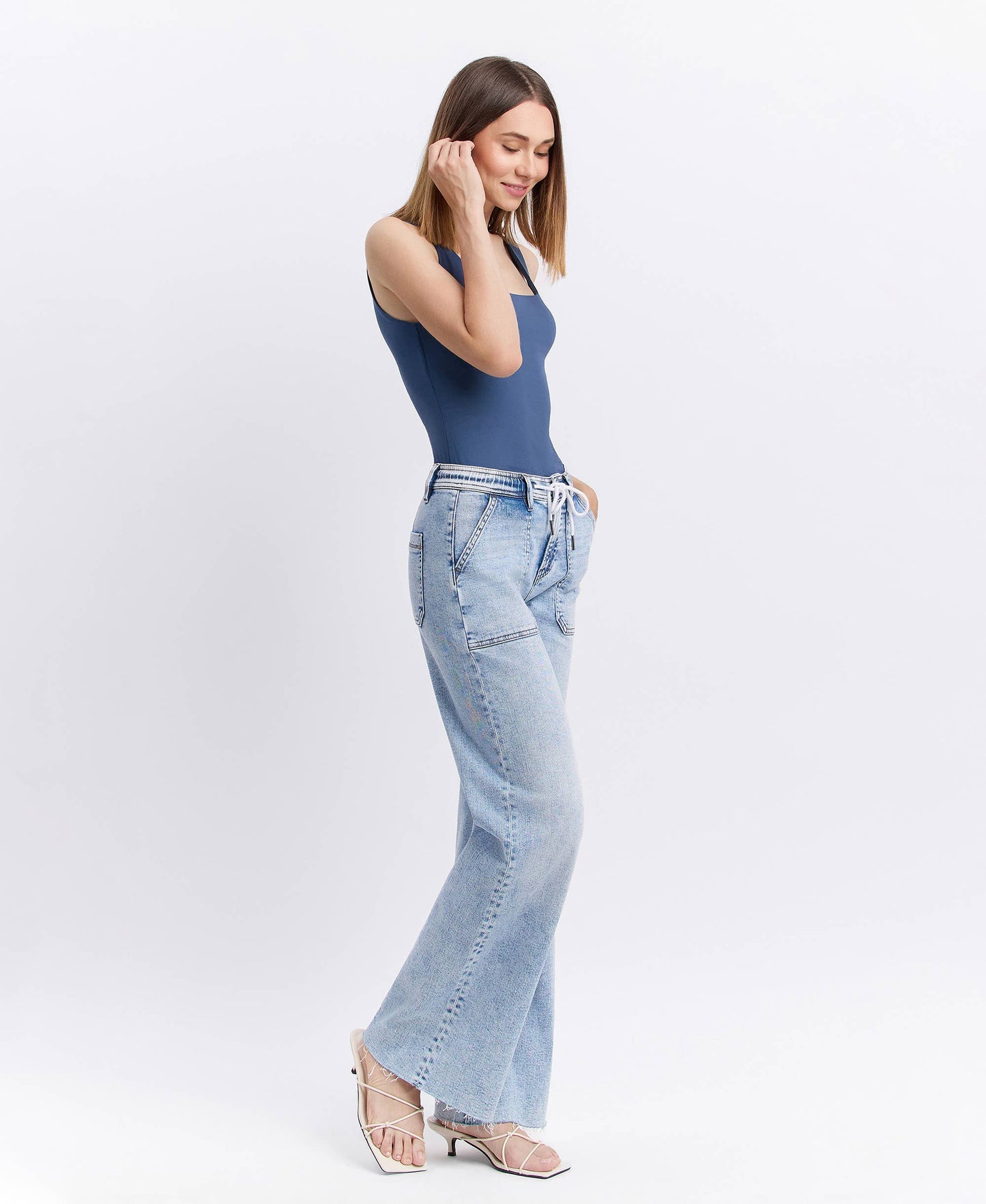 HIGH RISE DRAWSTRING WAISTBAND WIDE LEG JEANS