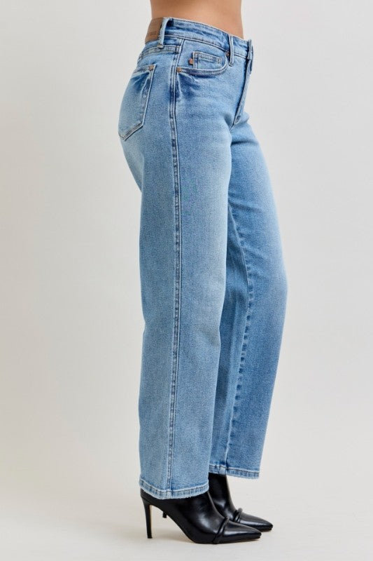 JUDY BLUE mid rise tummy control straight jean