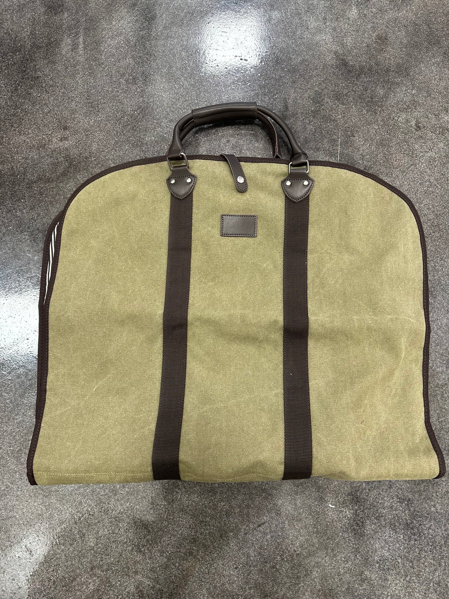 Brock Garmet Bag