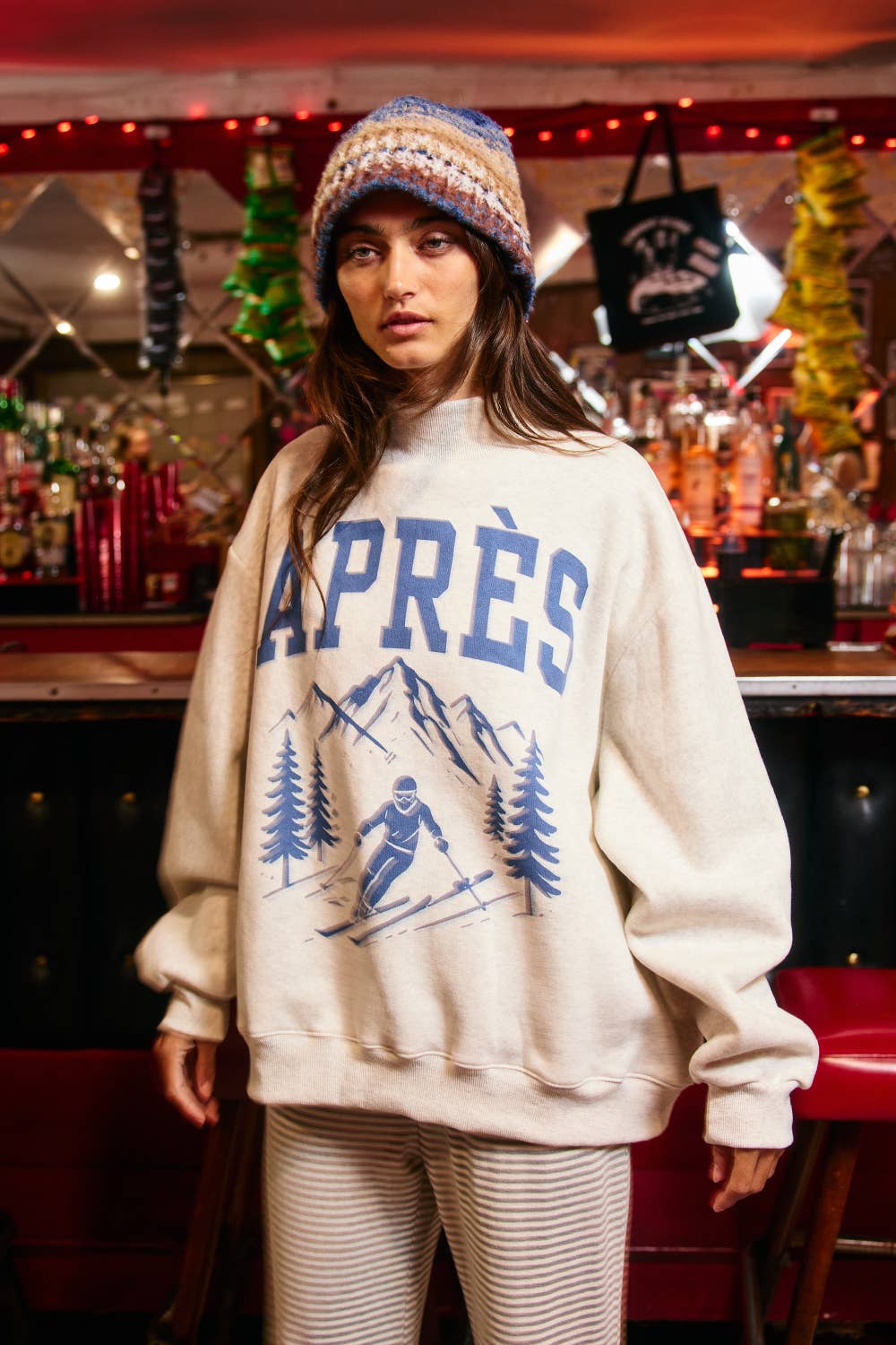 APRES | 'APRES/SKI' Reversible Mock-Neck Sweatshirt