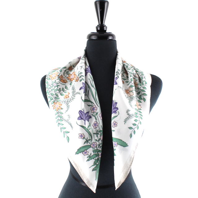 S25095 Floral Square Scarf (28"x28")