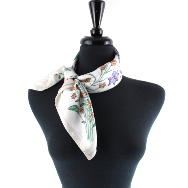 S25095 Floral Square Scarf (28"x28")