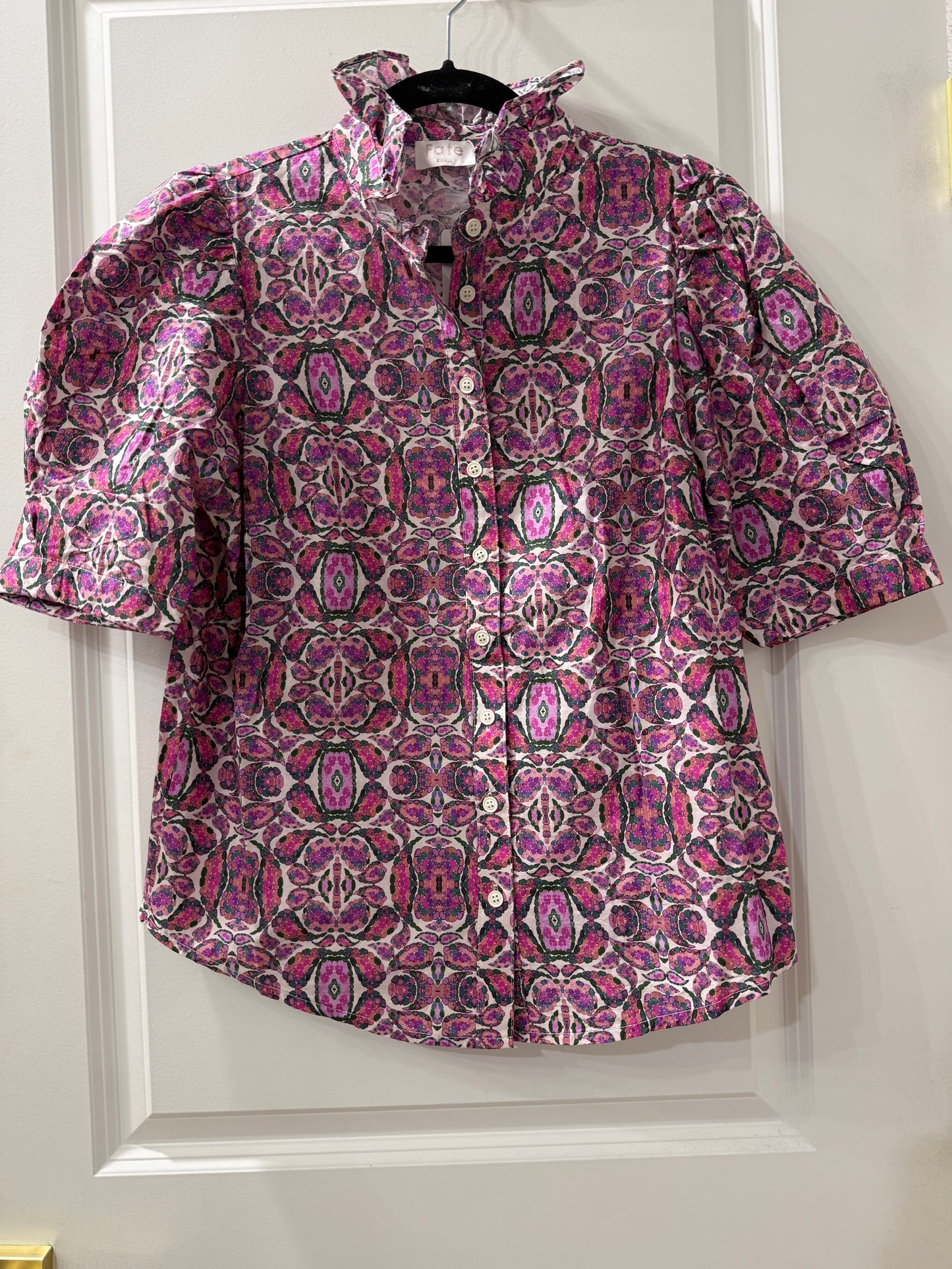 PUFF SHORT SLEEVES RUFFLE NECK BUTTON DOWN TOP