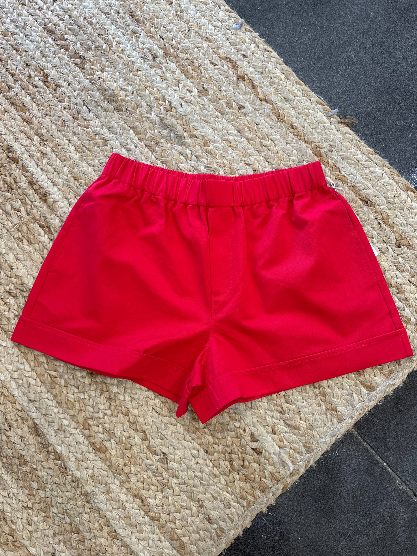 Red folded hem cotton short