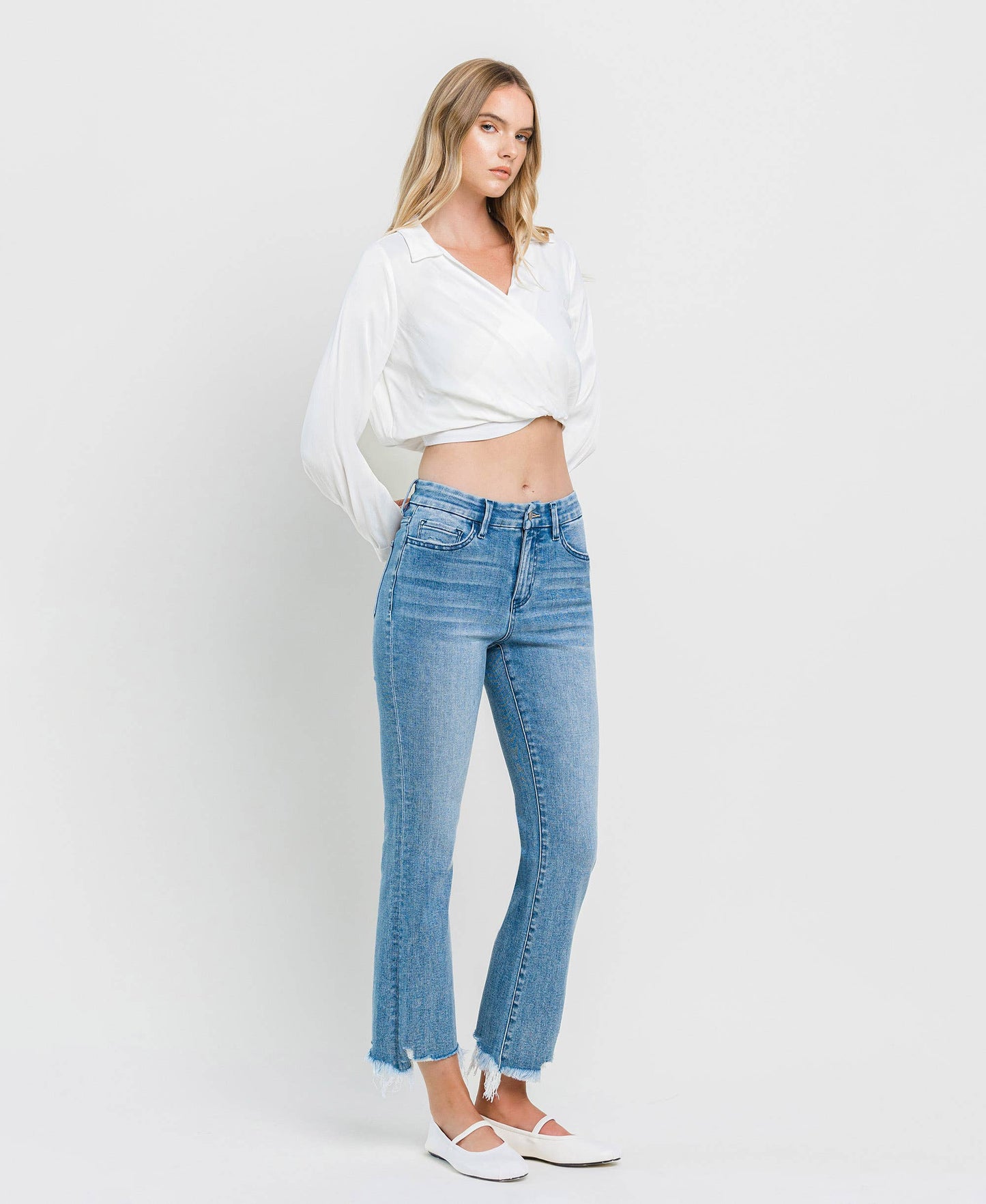 HIGH RISE SEAMLESS WAISTBAND KICK FLARE JEANS