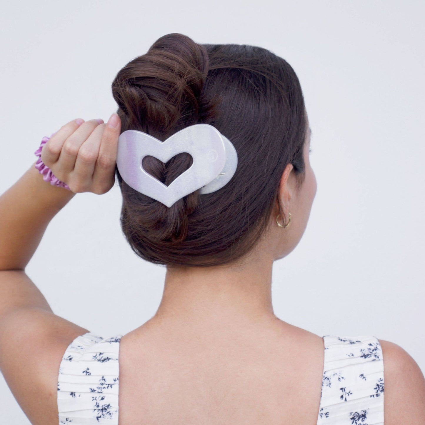 Mother of Pearl Heart Flat Clip