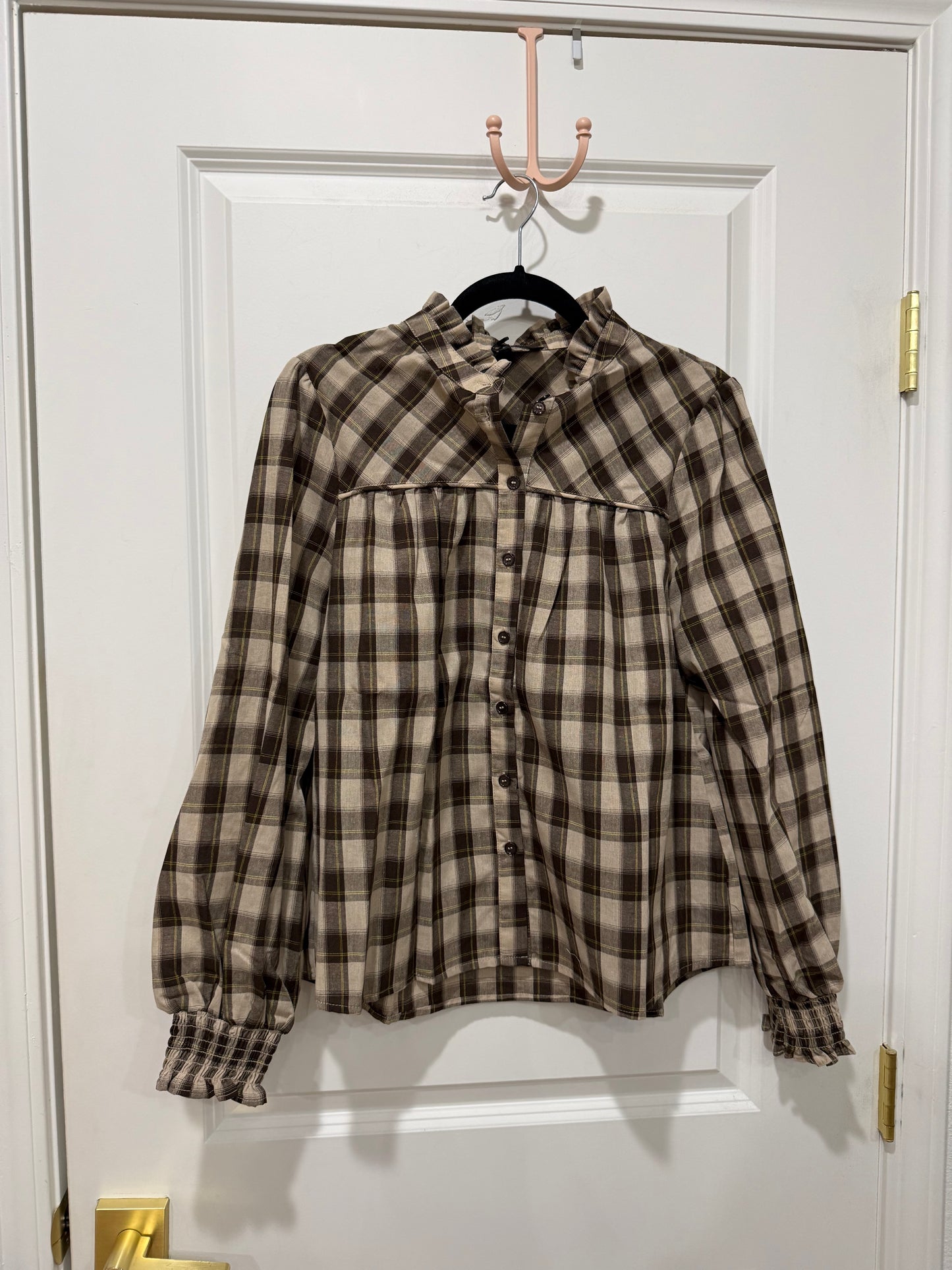 PLAID RUFFLED HIGH COLLAR BUTTON DOWN