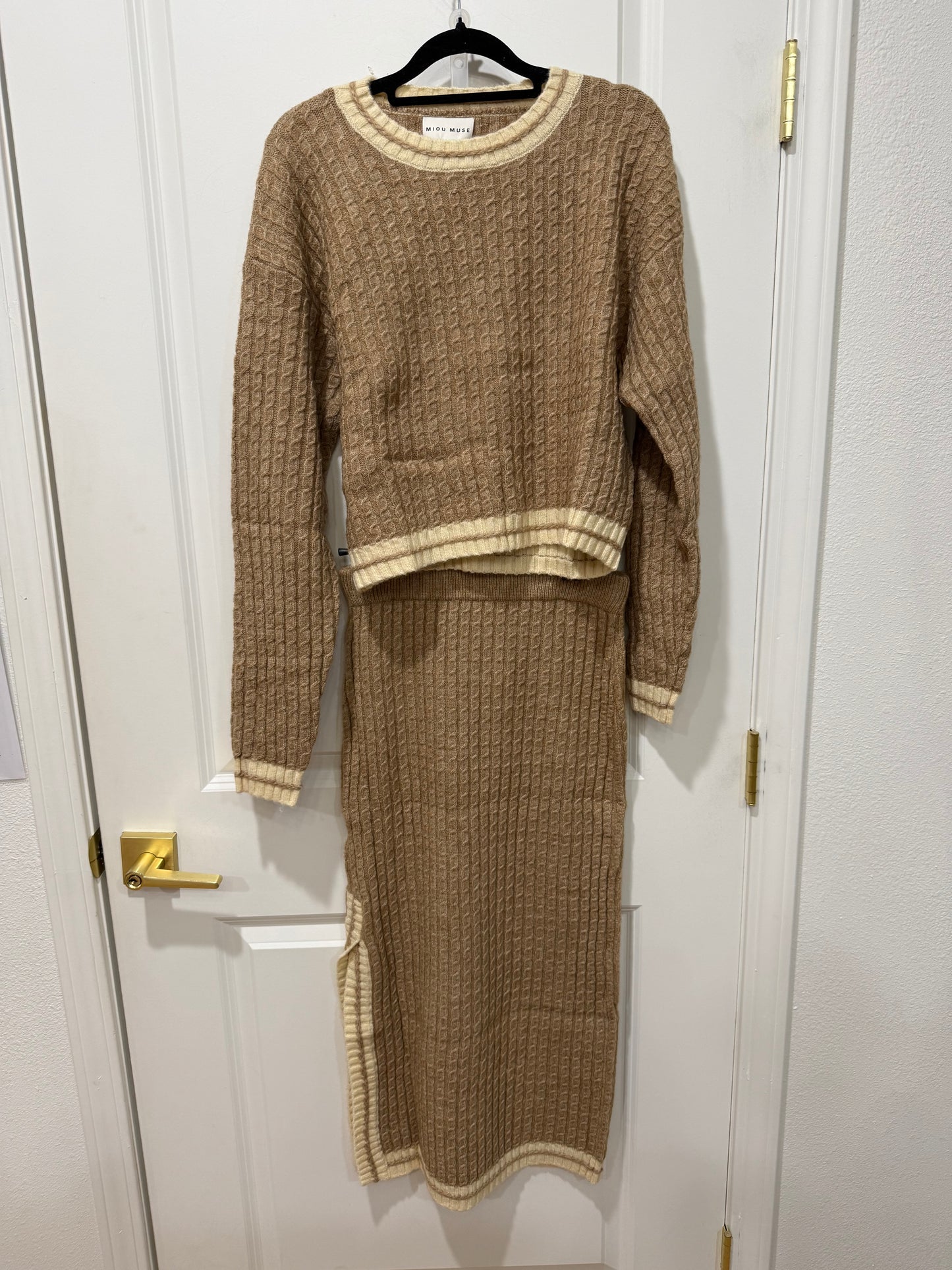Carson skirt set