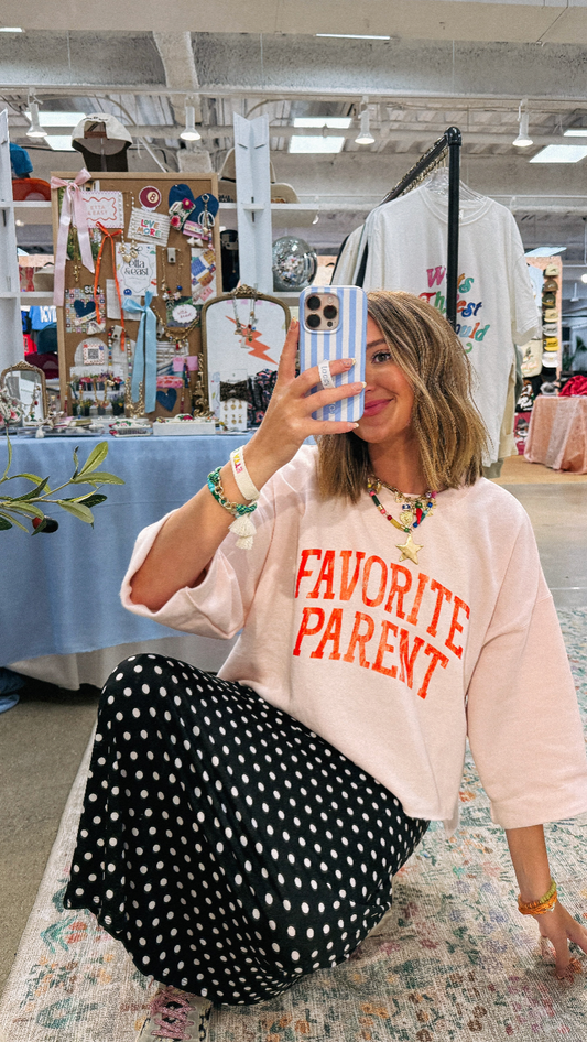 Favorite parent sweatshirt - pink/red