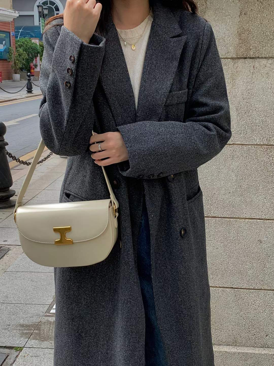 P24023 Shoulder Bag